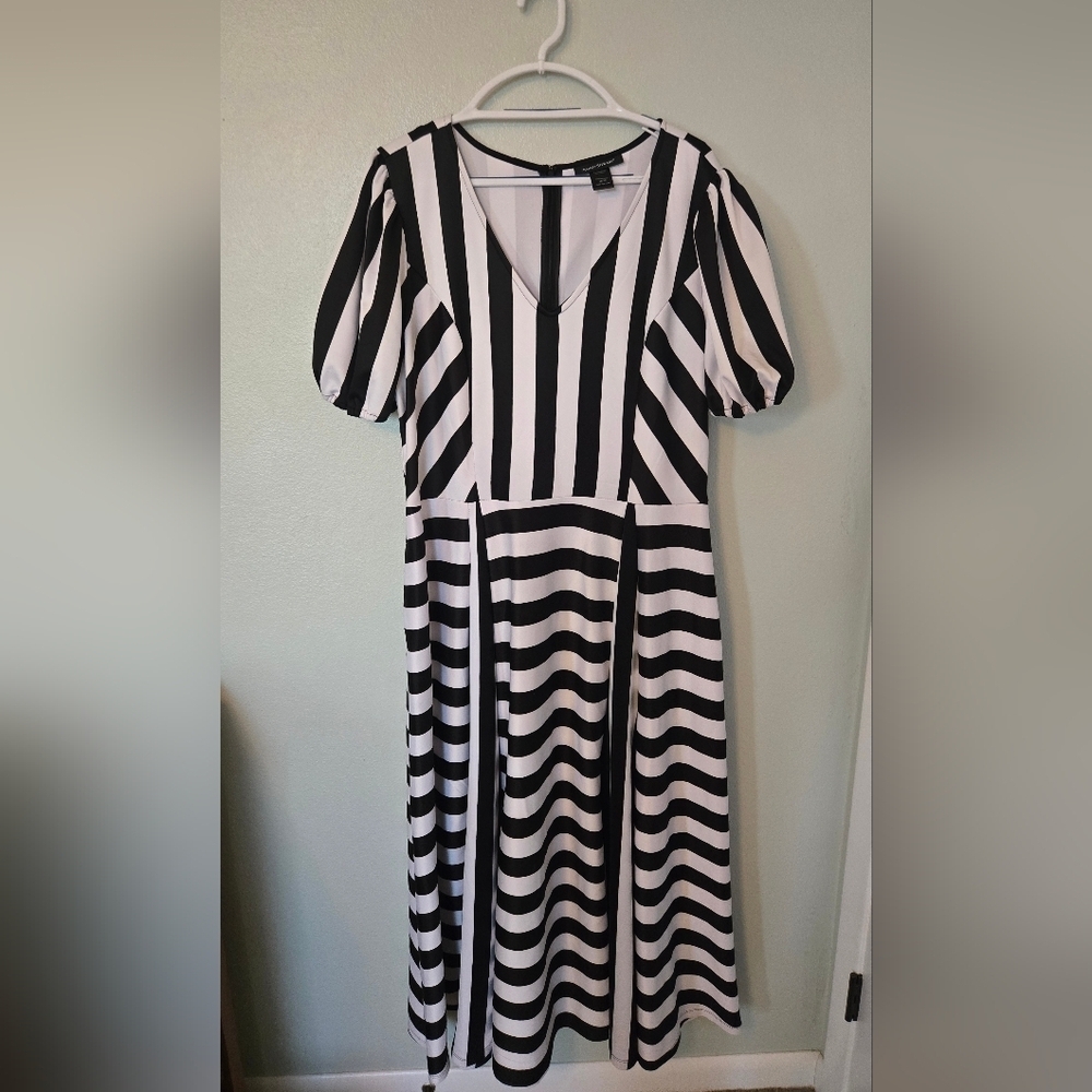 Ashley Stewart | Black And White Striped Flowy Maxi Dress Size 18/20